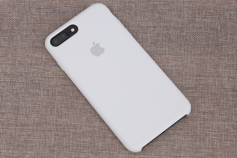 op-lung-iphone-7-iphone-8plus-silicone