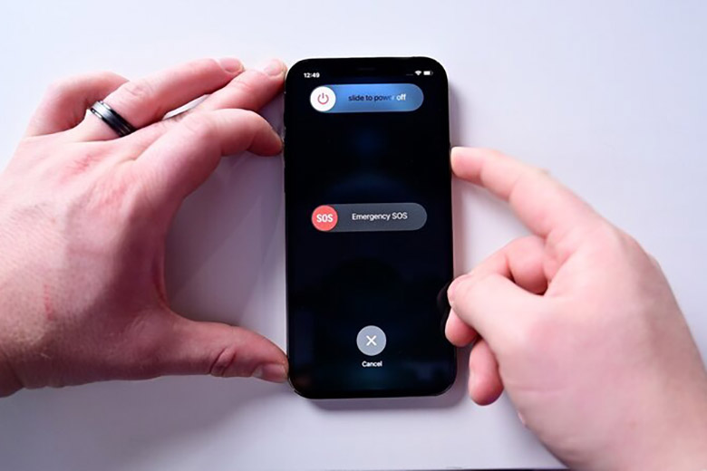 11+ Cách xử lý iPhone bị loạn cảm ứng đơn giản, dễ dàng nhất 2 iphone loan cam ung 11+ Cách xử lý iPhone bị loạn cảm ứng đơn giản, dễ dàng nhất
